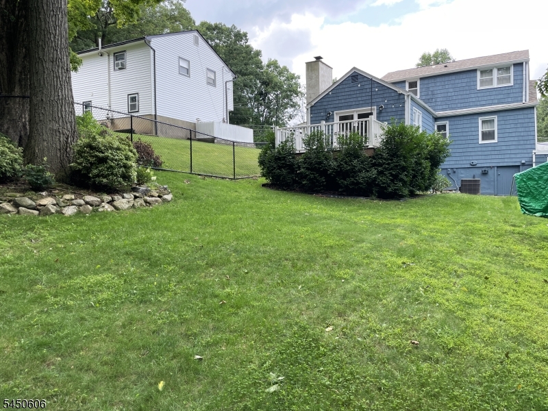 129 Bell Ave