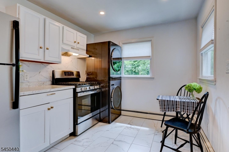 87 Doty Rd