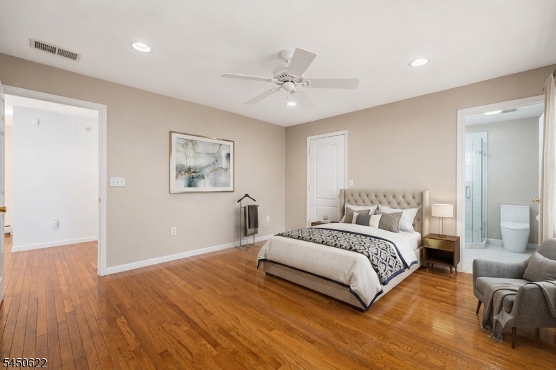 24 Winthrop Rd