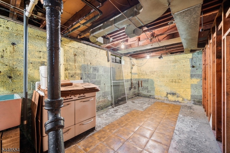 10 Greenwich St