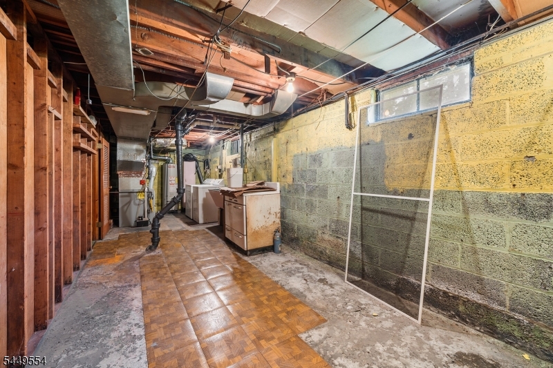 10 Greenwich St