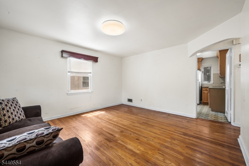 10 Greenwich St