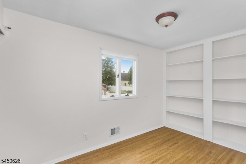 93 Elton Ave