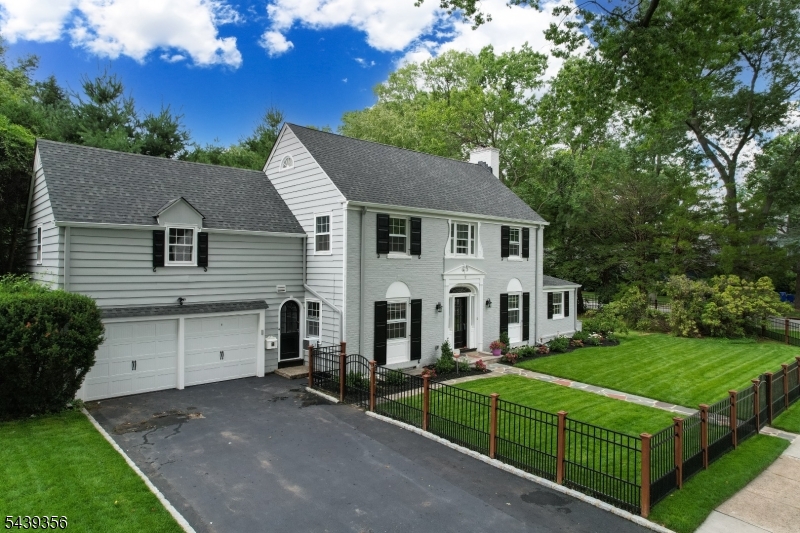 12 Marquette Rd