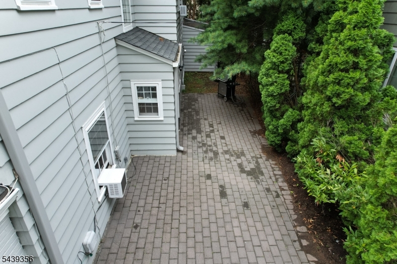 12 Marquette Rd