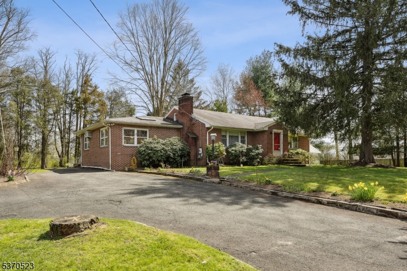 685 Shunpike Rd