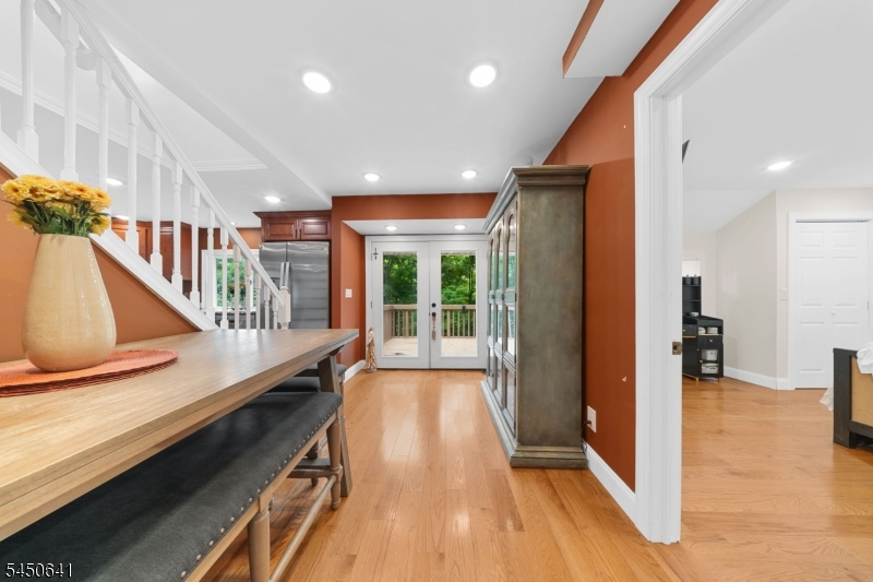 6 Hoover Rd