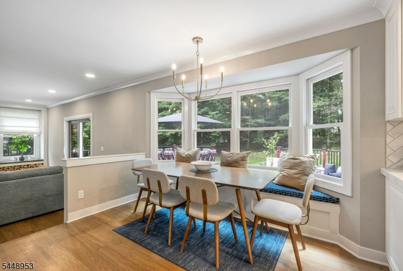 15 Crescent Ridge Rd