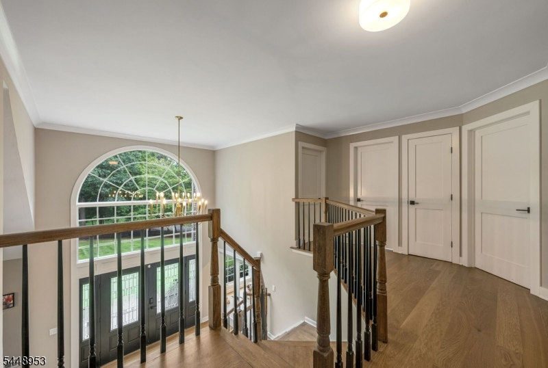 15 Crescent Ridge Rd