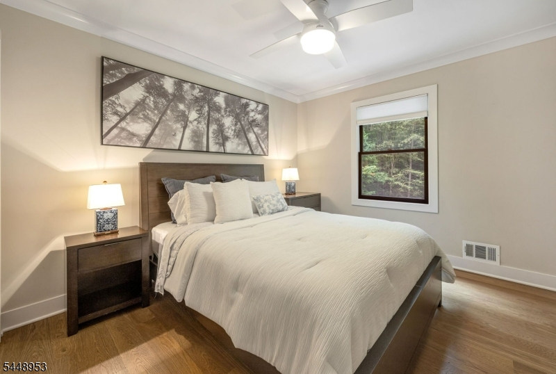 15 Crescent Ridge Rd