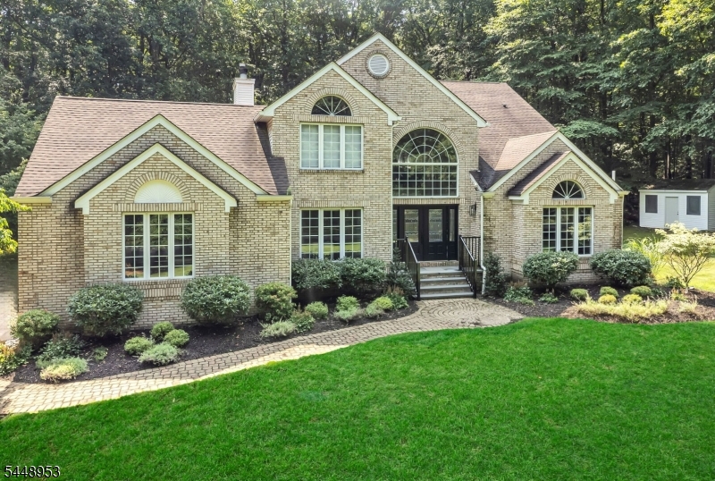 15 Crescent Ridge Rd