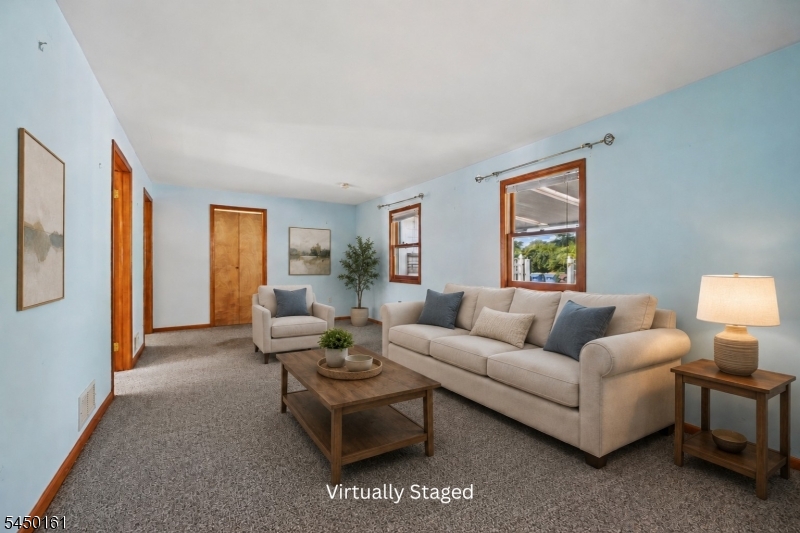 280 Old York Rd