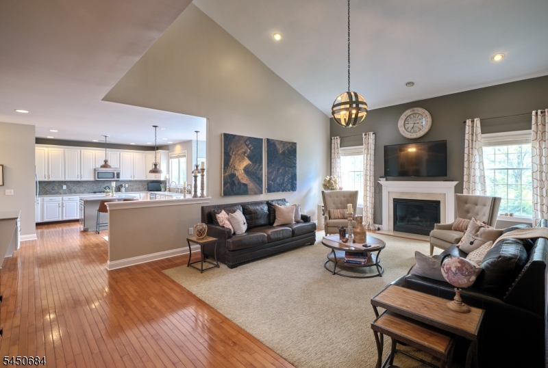 3 Williamson Ln