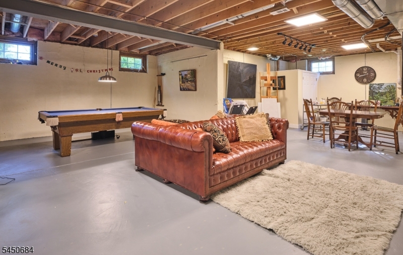3 Williamson Ln
