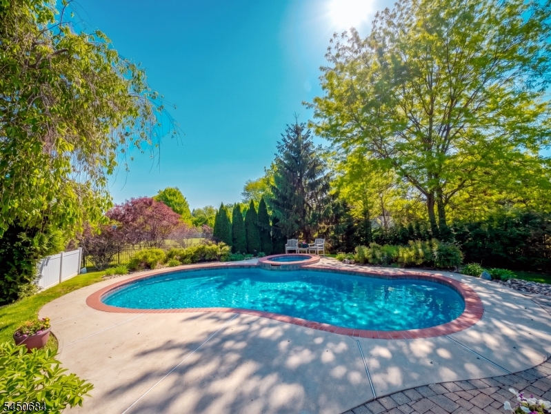 3 Williamson Ln