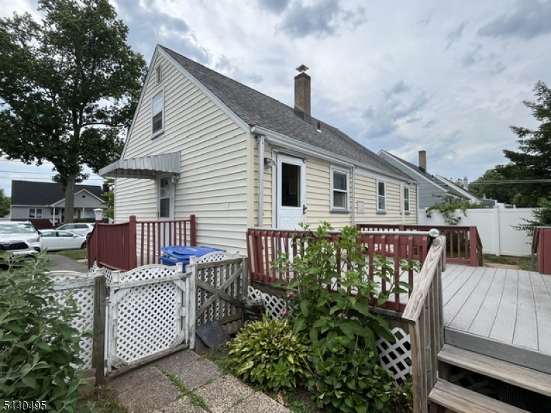 412 2Nd St