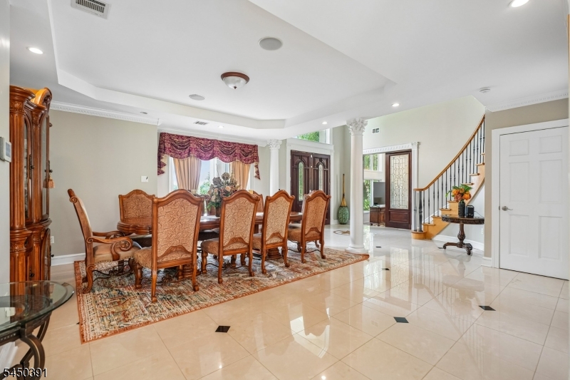 537 Mount Kemble Ave