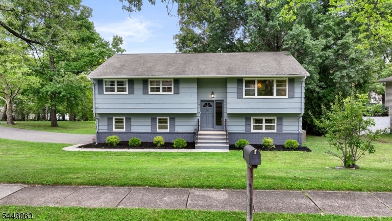 5 Rockaway Pl