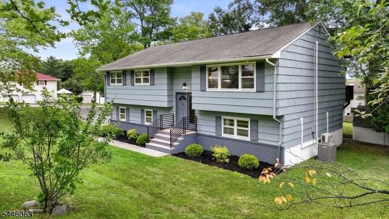 5 Rockaway Pl