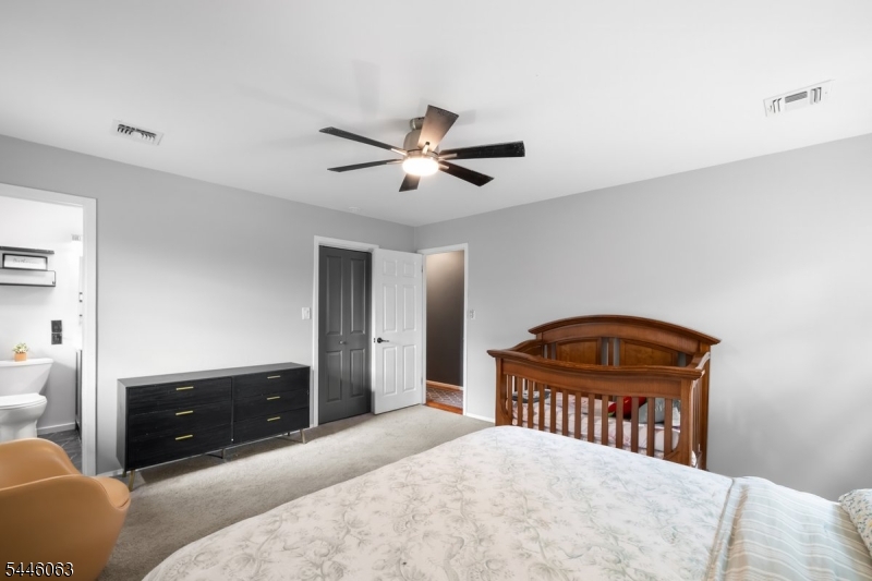 5 Rockaway Pl