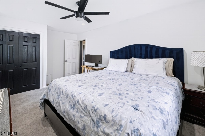 5 Rockaway Pl