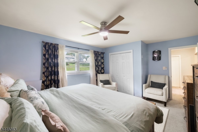 5 Rockaway Pl
