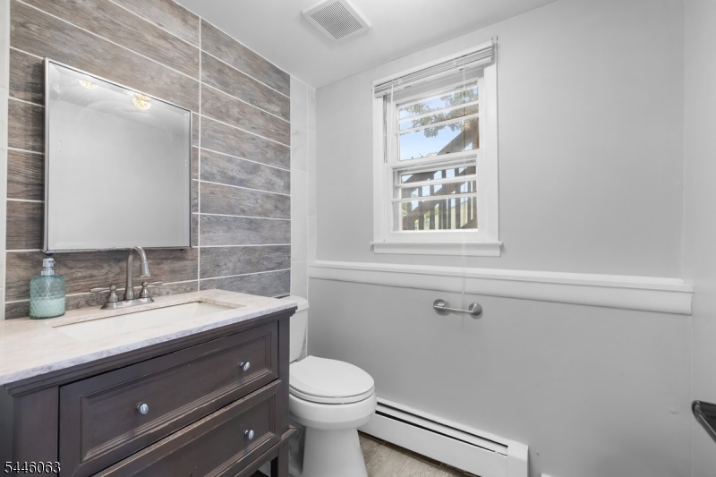 5 Rockaway Pl
