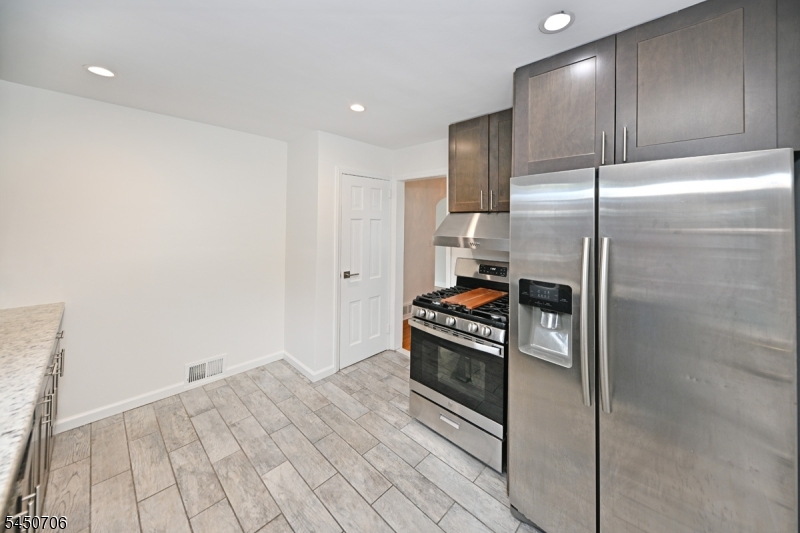 149 Seton Pl