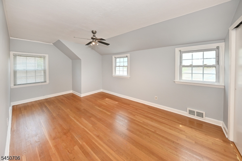149 Seton Pl