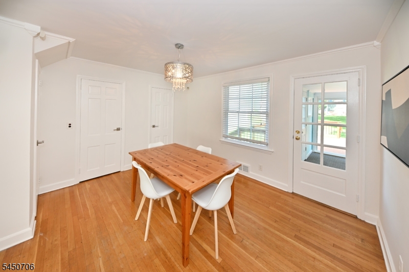 149 Seton Pl