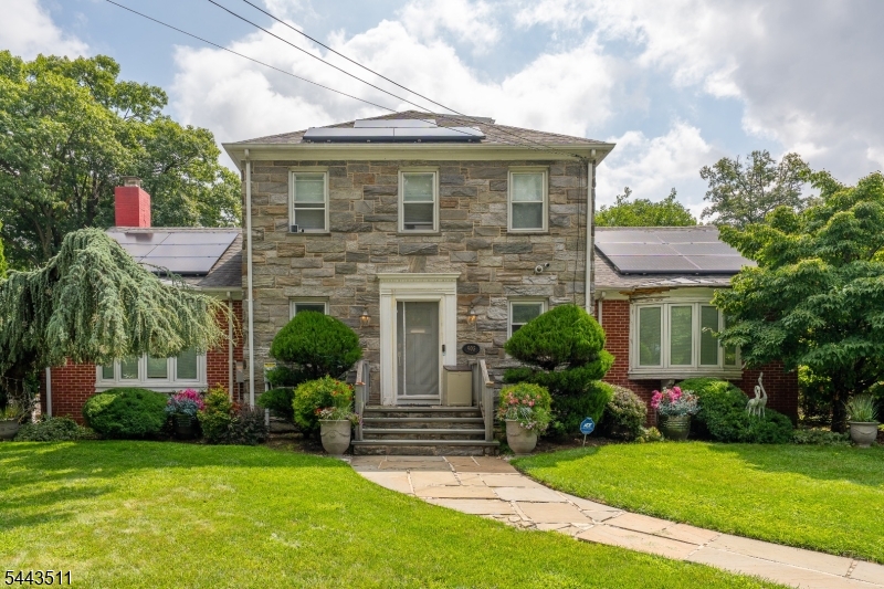 905 Salem Ave