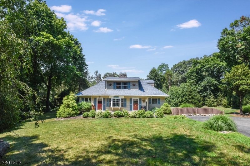 39 Circle Ave