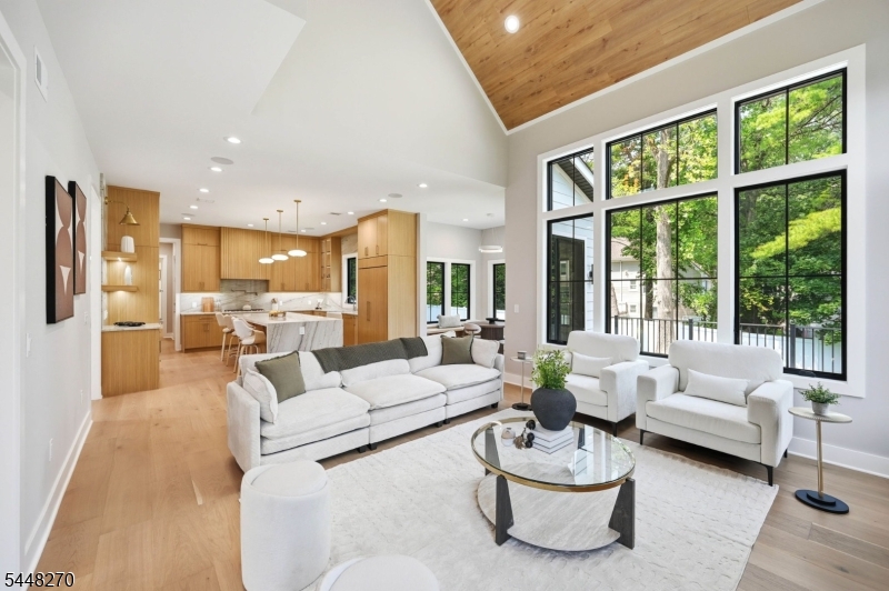 21 Kilmer Dr