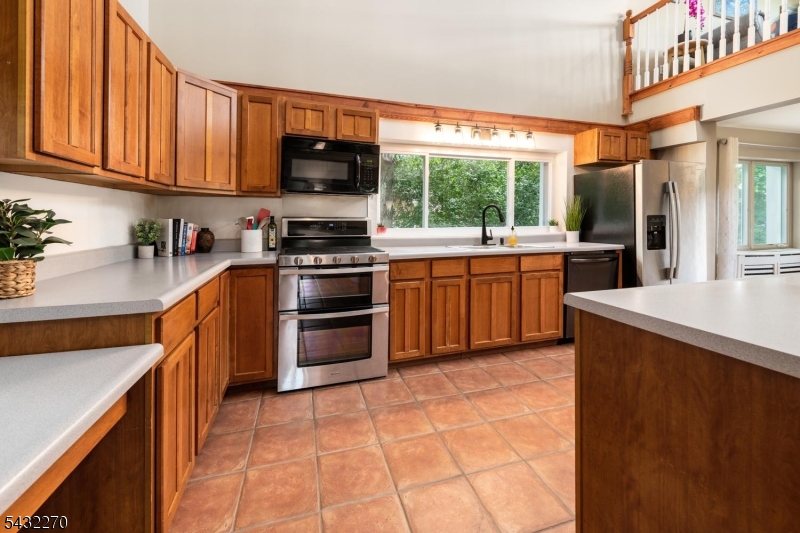 106 Poplar Grove Ter