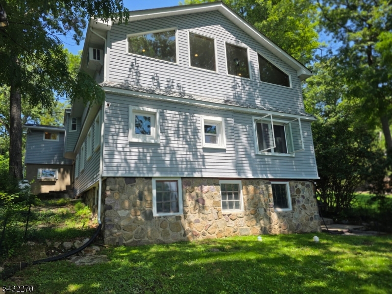 106 Poplar Grove Ter