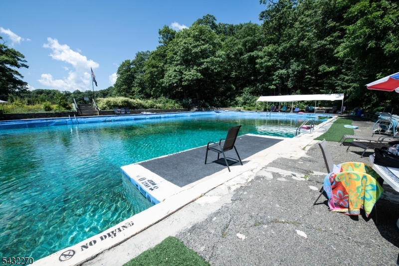 106 Poplar Grove Ter