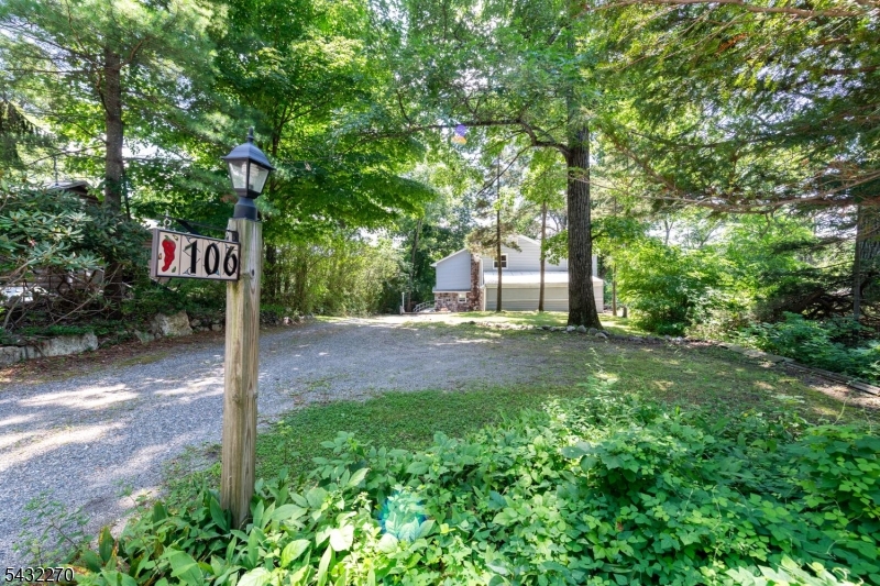 106 Poplar Grove Ter