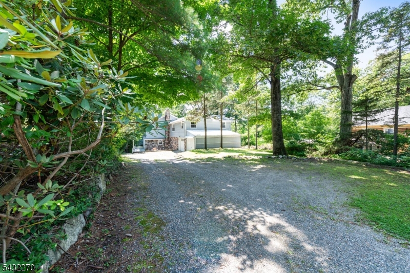 106 Poplar Grove Ter