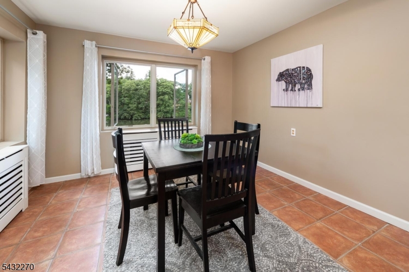 106 Poplar Grove Ter