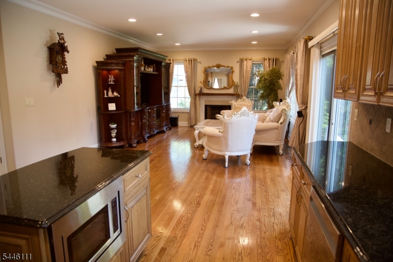 20 Hugenot St
