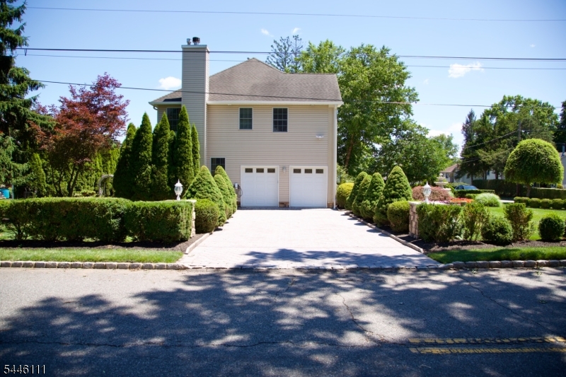 20 Hugenot St