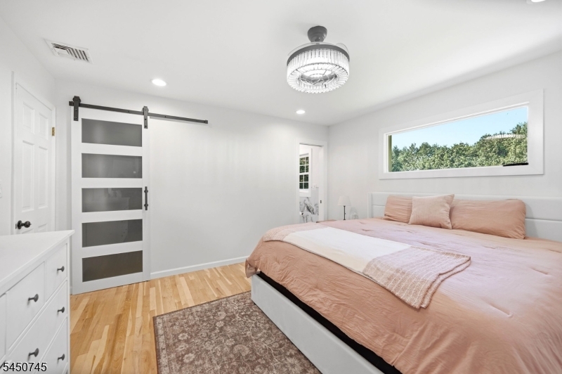 45 Ravine Ave