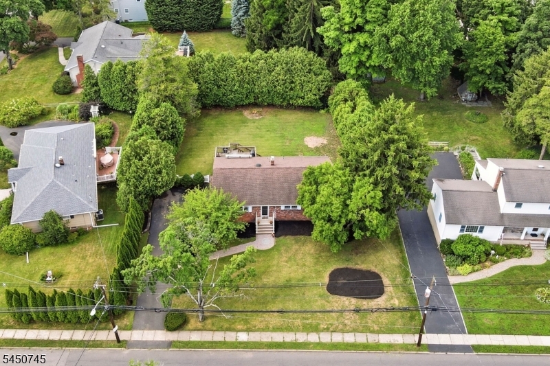 45 Ravine Ave