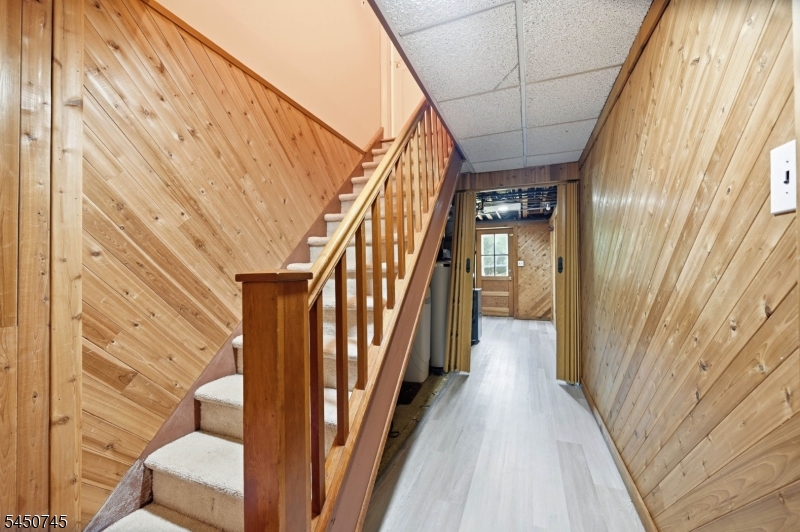 45 Ravine Ave