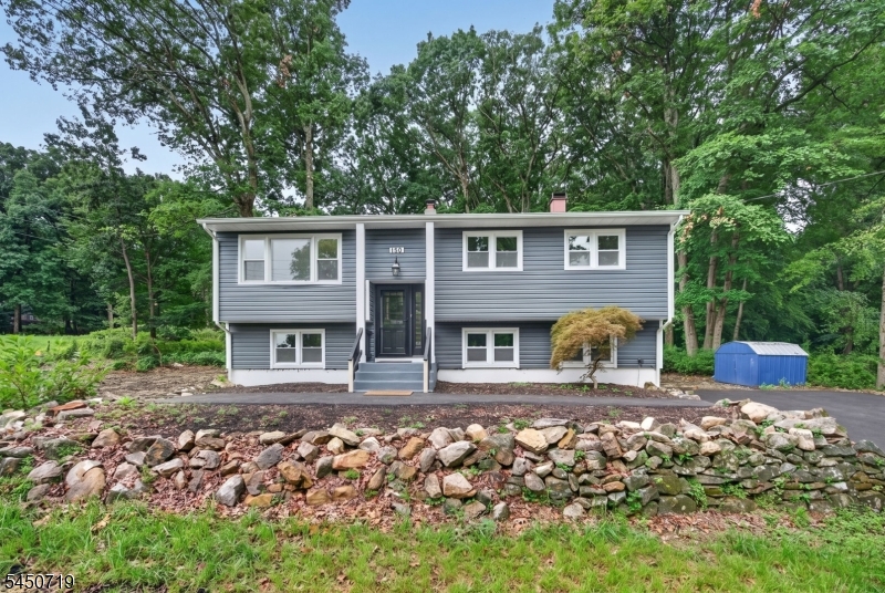 150 Mount Olive Rd