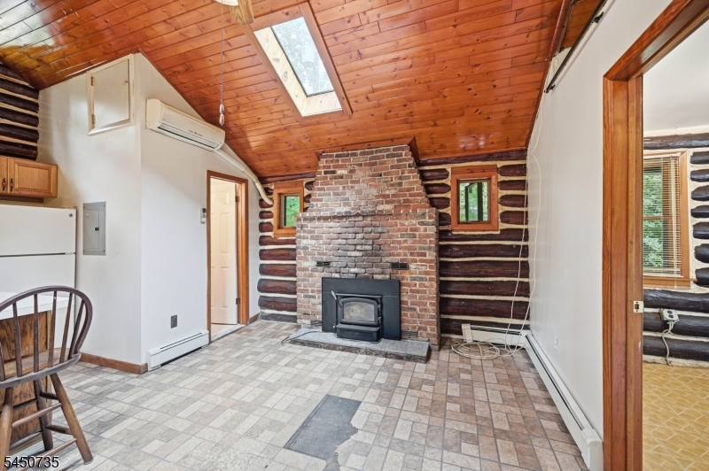 26 Clubhouse Ave