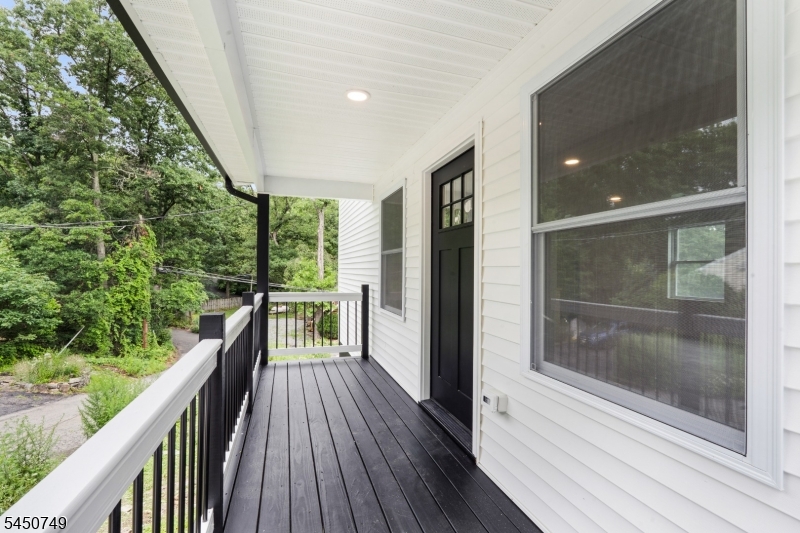 33 Allamuchy Trl