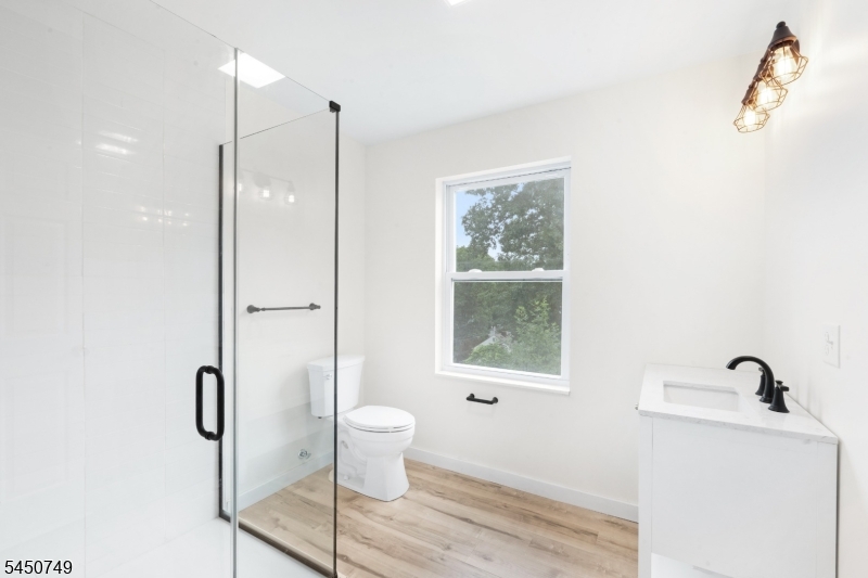 33 Allamuchy Trl
