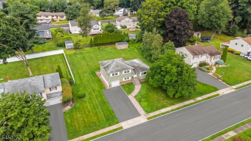 19 Andover Dr