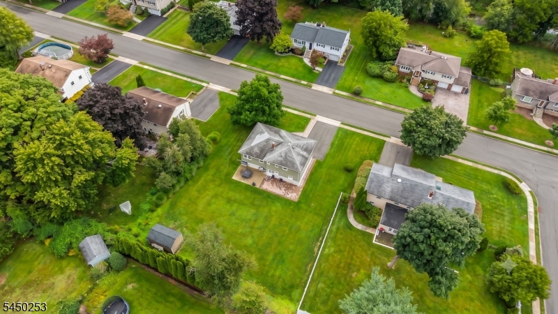 19 Andover Dr